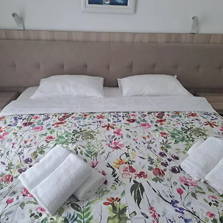 Casa de hóspedes & Mama Mia Malinska