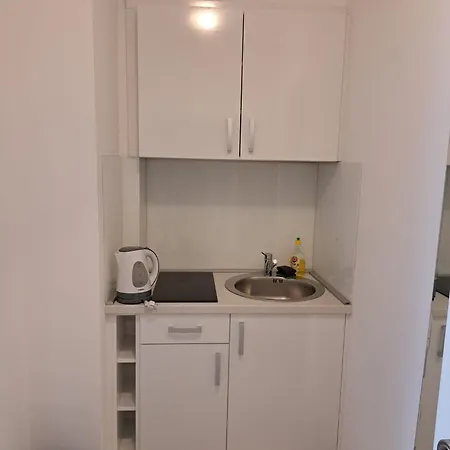 Lavanda & - 4*