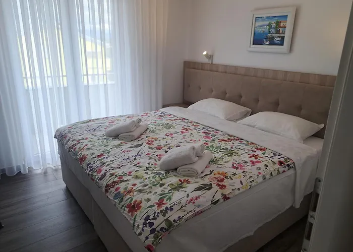 Lavanda Rooms & Apartment - Malinska Guest house
