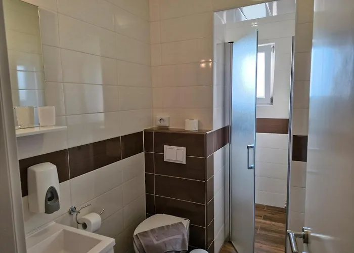 Lavanda Rooms & Apartment - Malinska Guest house Malinska