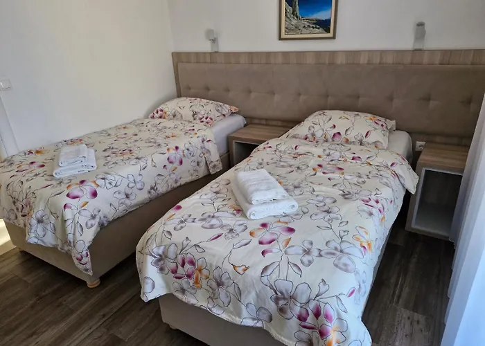 Guest house Lavanda Rooms & Apartment - Malinska 4*