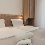 Lavanda & - 4*