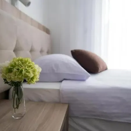 & Mama Mia Guest house 4*