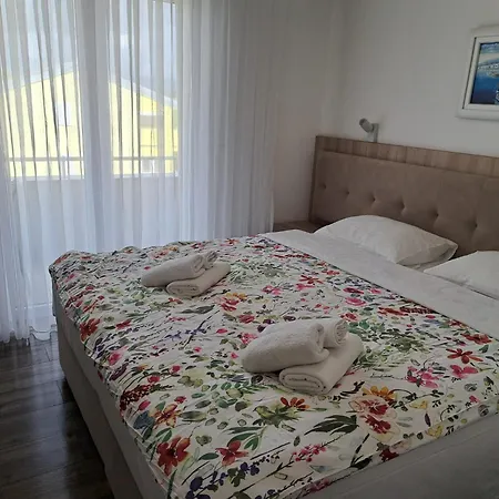 & Mama Mia Guest house